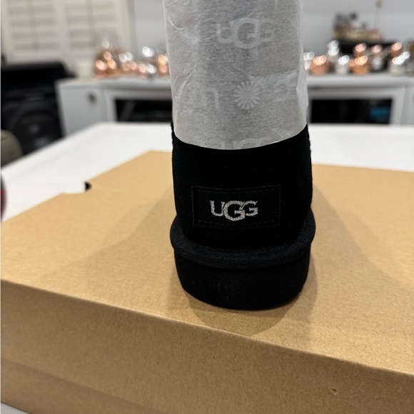 UGG Black Starry Night Boots sz 7 - Picture 3 of 5